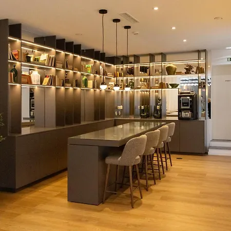 Executive Hotel