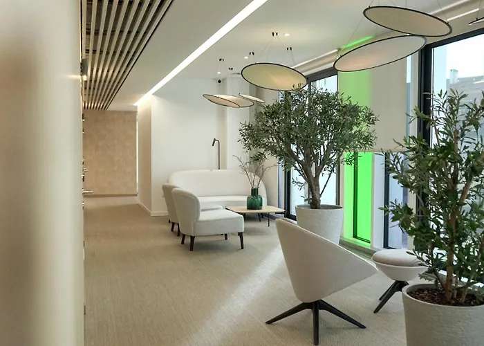 Отель Executive 4*