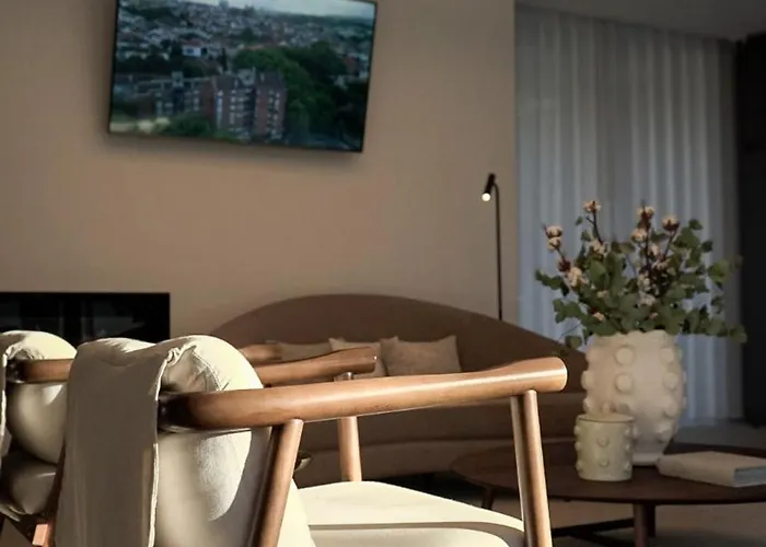 Отель Executive