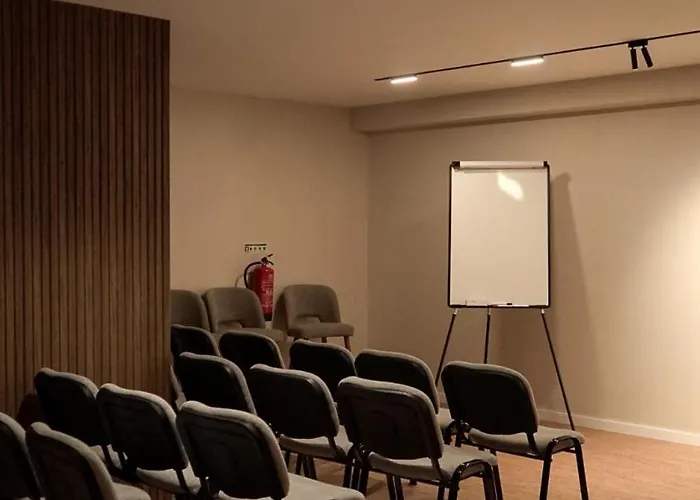 Отель Executive